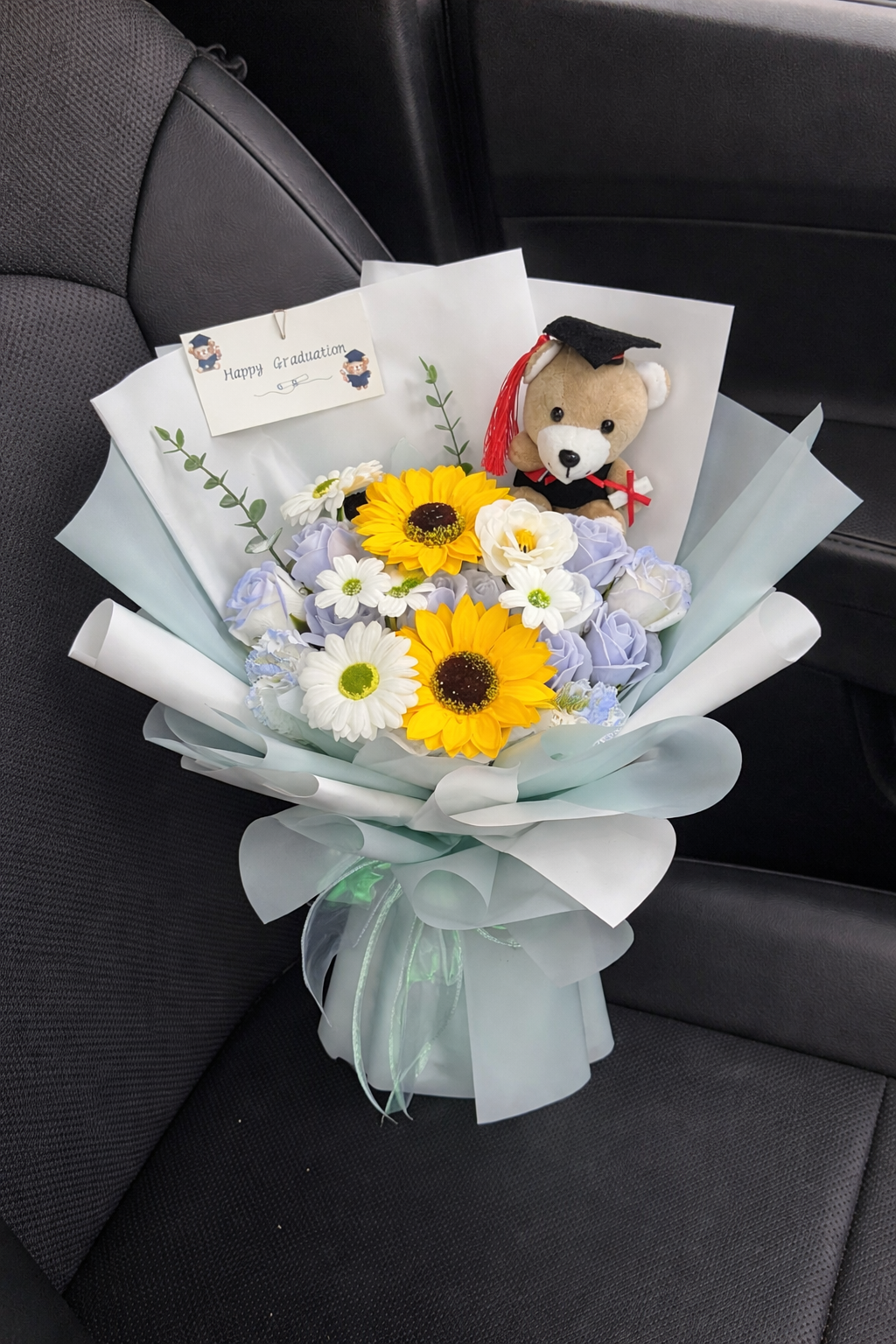 M Size Blue & White Graduation Bouquet